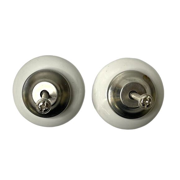 Lot of 2 Cabinet Drawer Kitchen Knob Pulls White Flower Embossed Design 1.5 in - Picture 5 of 7